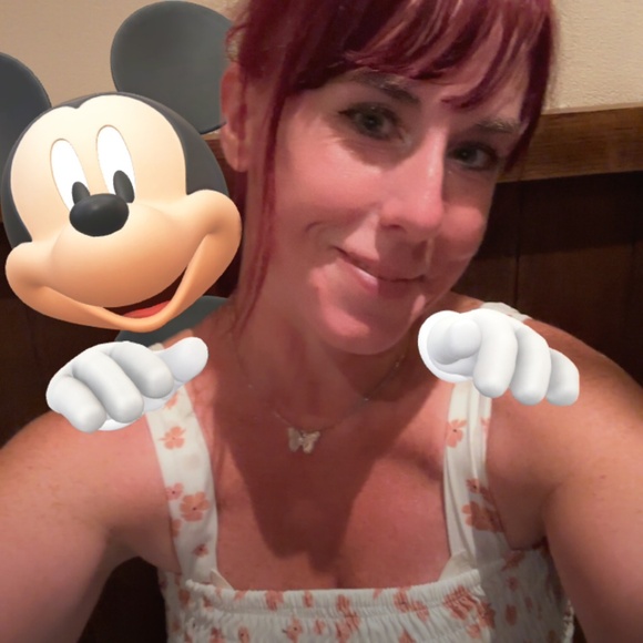 Meet your Posher, Heather - Picture 3 of 4